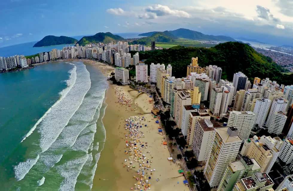 Alertan a los turistas por epidemia de diarrea en Florianópolis