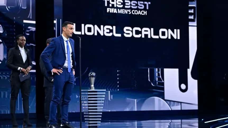 Lionel Scaloni fue elegido como el mejor entrenador de 2022 en la gala de los premios The Best: su humilde discurso al recibir el reconocimiento