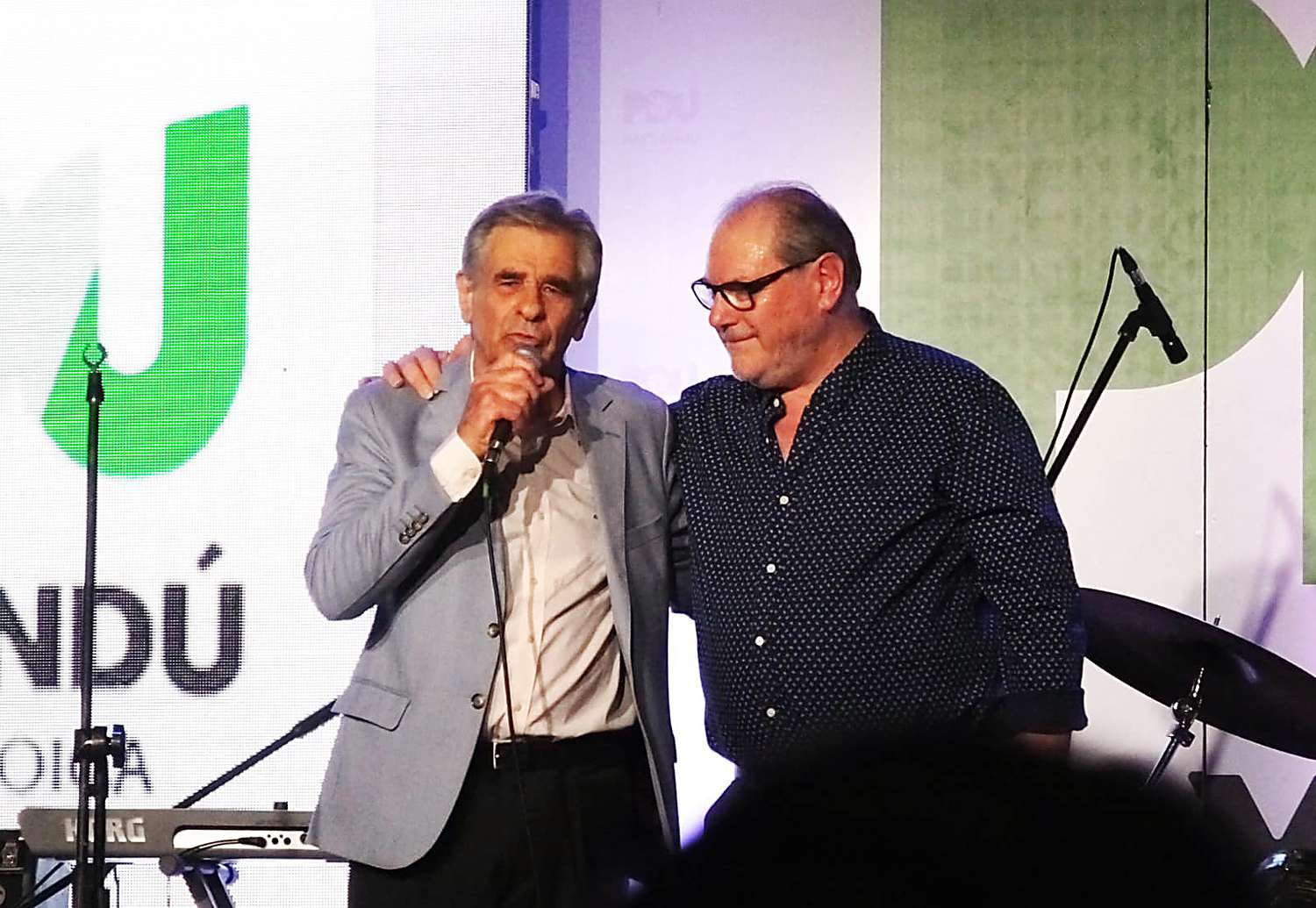 Panchi Cosso junto a un colega radial, Mario Moreira.