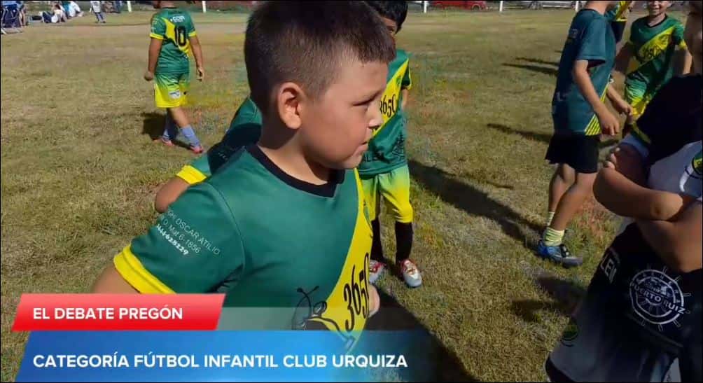 COMPARTIMOS DIÁLOGO CON LOS JUGADORES DE FÚTBOL INFANTIL DEL CLUB URQUIZA...