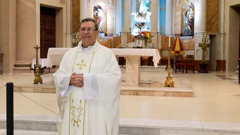 Falleció el padre Oscar Menescardi, párraco de la Basílica Inmaculada