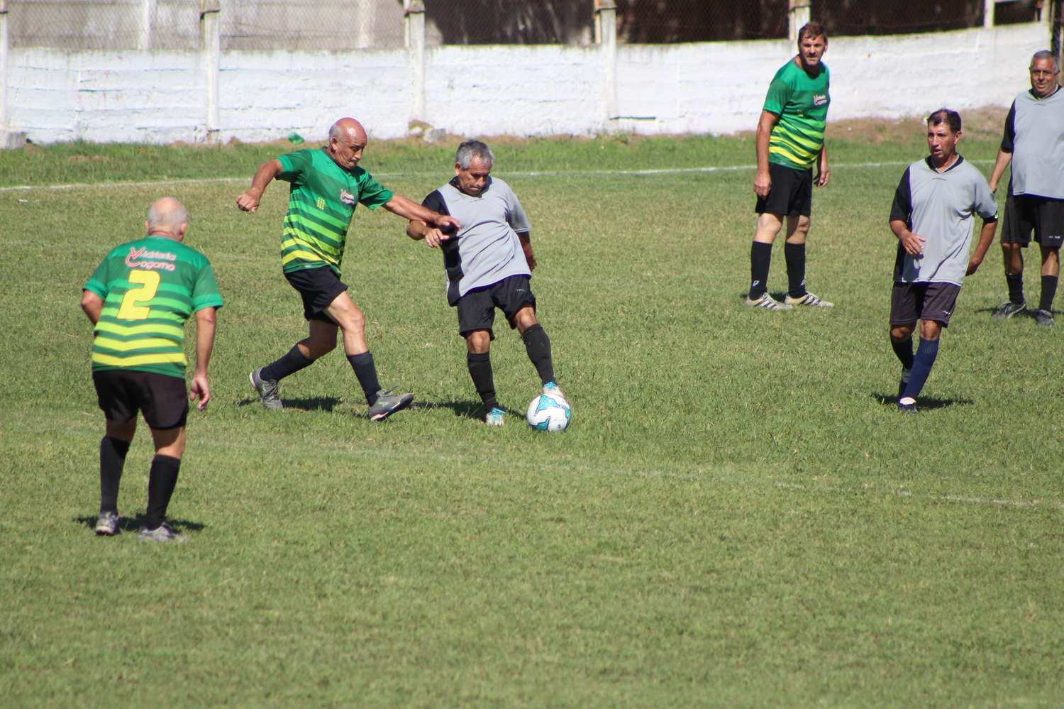 Tras la jornada del pasado sábado en cancha rojinegra, se viene el Reclasificatorio de Veteranos a disputarse en cancha del estadio "Ricardo Taborda".