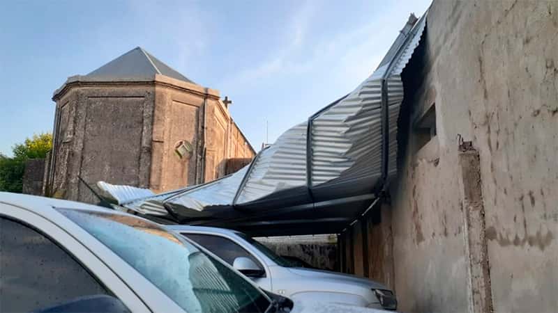 Temporal de fuertes vientos ocasionó destrozos en localidad entrerriana