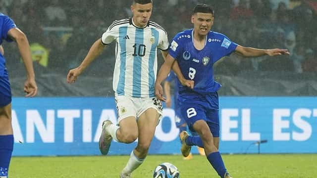 Mundial Sub 20: Argentina vence 2-1 a Uzbekistán en Santiago del Estero