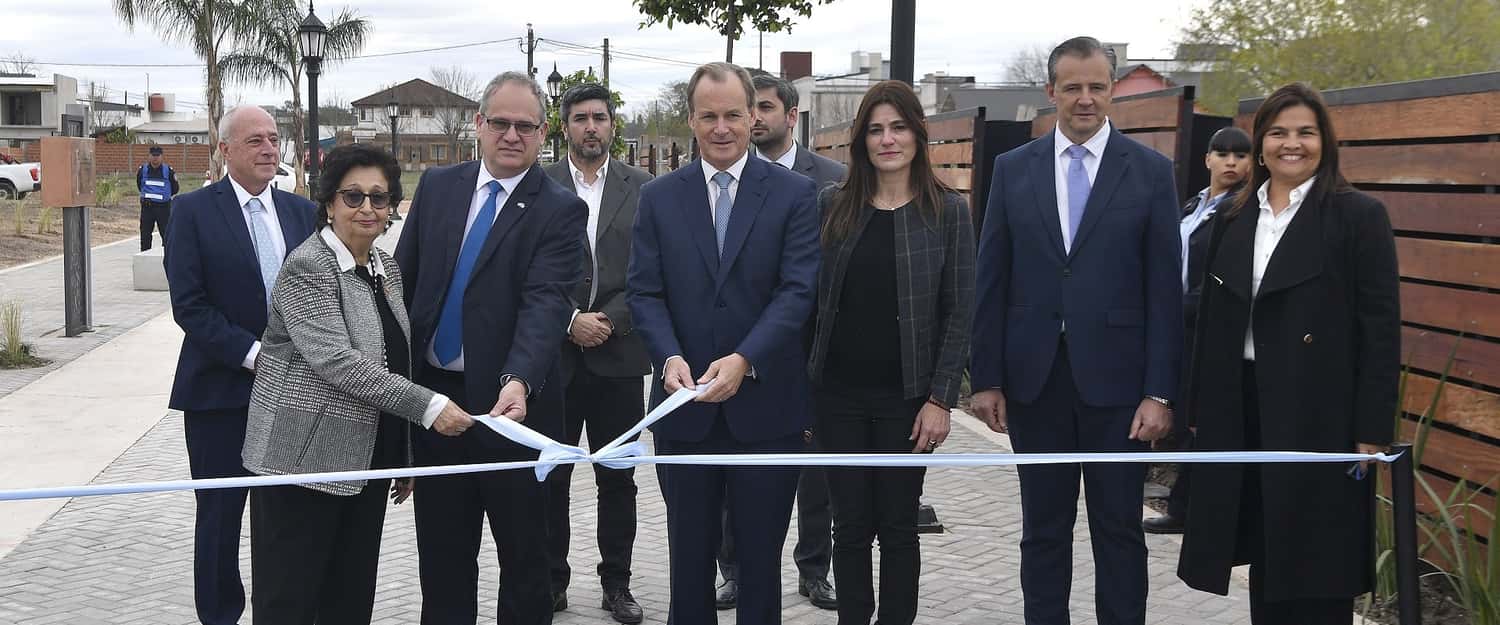 Junto al embajador de Israel, Bordet inauguró el paseo Ben Gurión en Villaguay