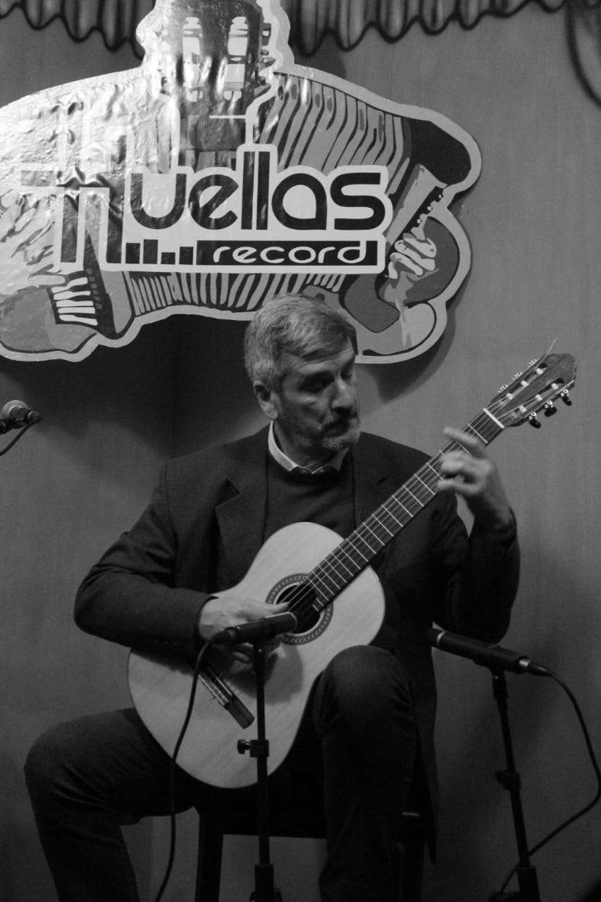Ernesto Méndez – Pasión y compromiso con la guitarra