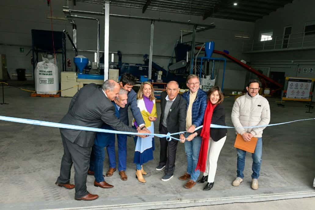 Daser Agro inauguró en Victoria la primera planta de reciclado de envases vacíos de fitosanitarios