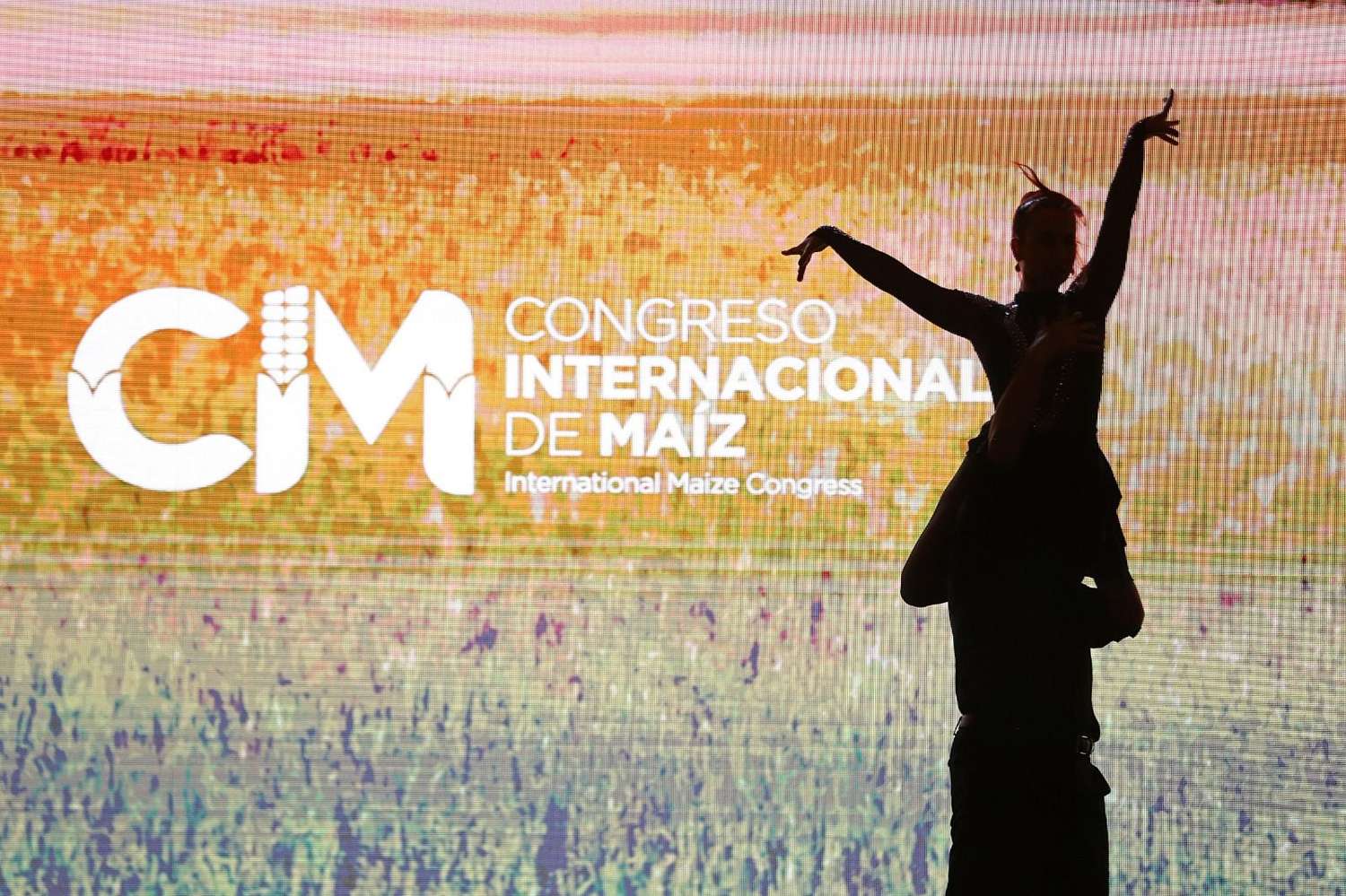 Se inauguró el Congreso Internacional del Maíz en Paraná