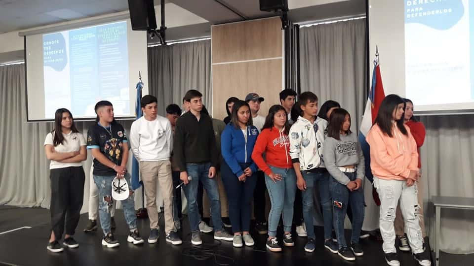 Alumnos de Gualeguay participaron de “Jóvenes por la memoria”