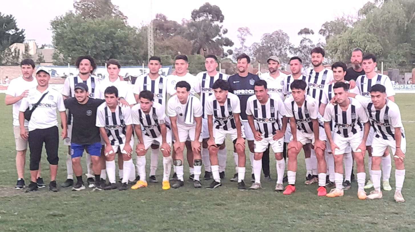 Igualaron Libertad y Sociedad Sportiva 0-0.
Sobre la hora triunfo de Gualeguay Central