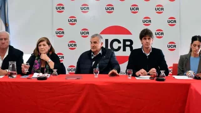 Morales y Lousteau anticipan que la UCR "no irá con Milei ni detrás de Massa"