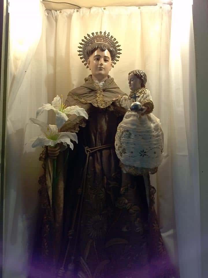 Antigua imagen de San Antonio de Padua que se encuentra en la parroquia que lleva su nombre en Gualeguay