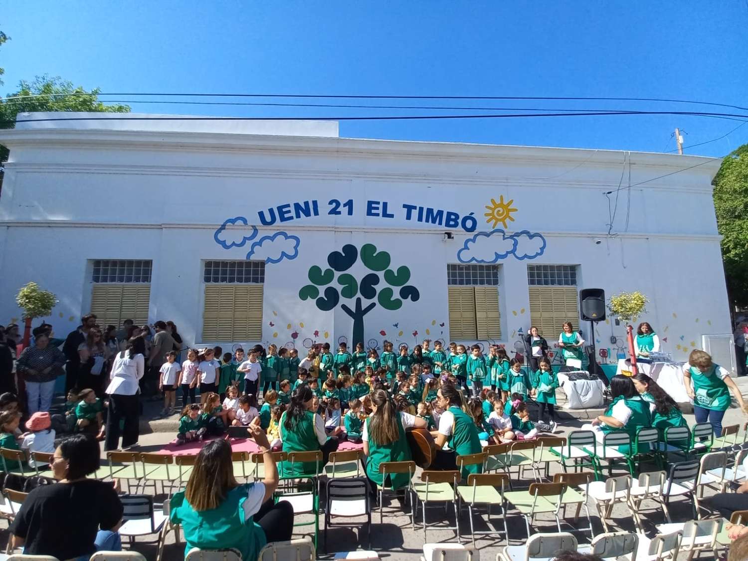 Se realizaron los festejos por los 70 años del jardín de infantes de la Escuela Normal