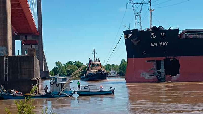 Finalizan trabajos de remoción de barco en Zárate-Brazo Largo y liberan tránsito