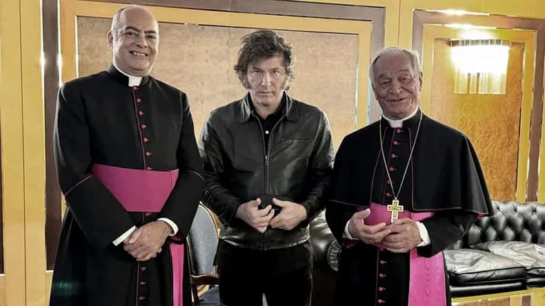 Javier Milei llegó a Roma para reunirse el lunes con el Papa Francisco