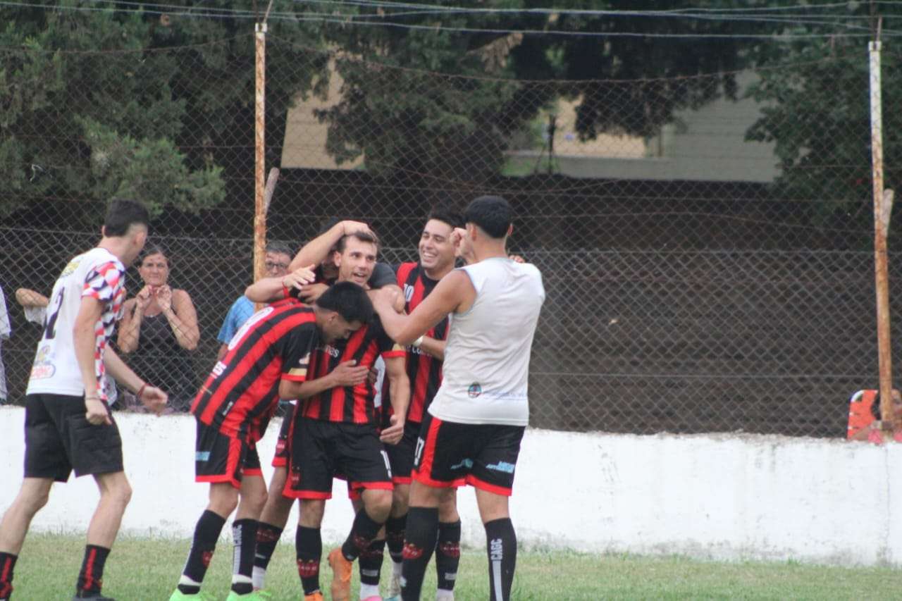 Gualeguay Central y Sociedad Sportiva
en un clásico con mucha adrenalina