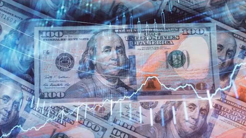 El dólar “blue” volvió a bajar, se aleja de los mil pesos y cerró a $985