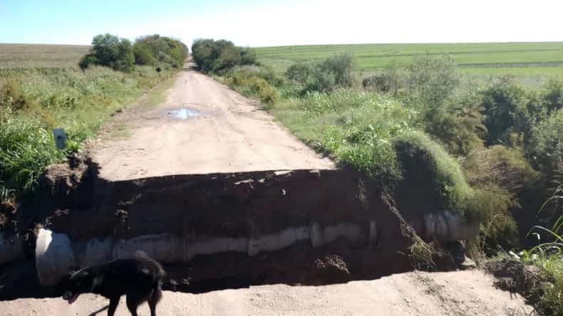 Tras el temporal, colapsó un camino rural en Entre Ríos