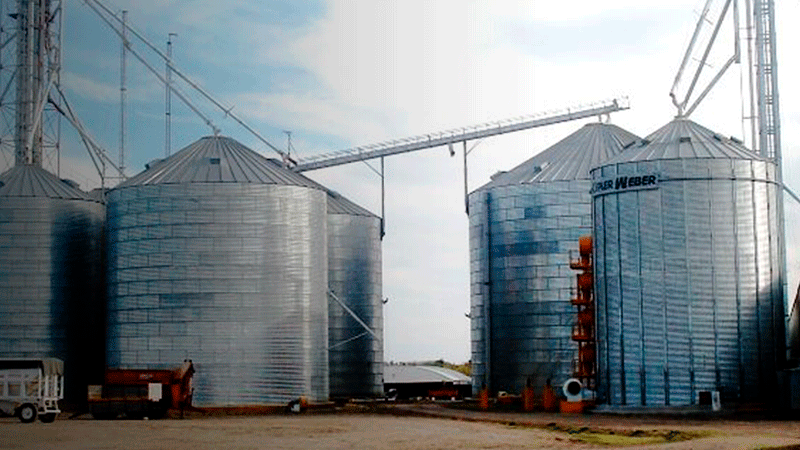 Tragedia en Victoria: un adolescente cayó en un silo de cereales y murió asfixiado