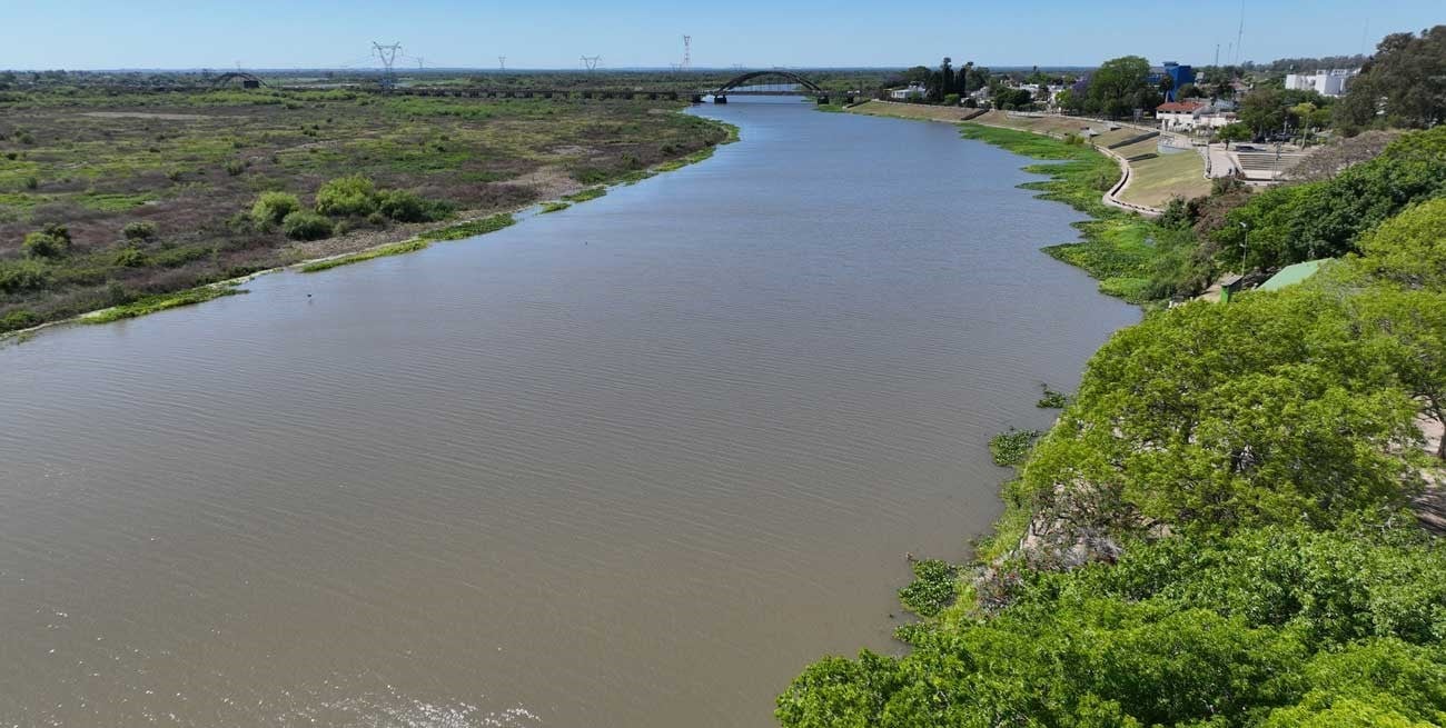 Río Salado en el agua y en sedimentos hallaron plaguicidas y metales