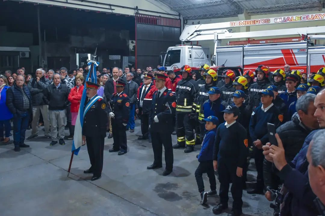 Bomberos voluntarios celebraron su 50° aniversario con la presencia de la Intendente Dora Bogdan y el reconocimiento de la comunidad