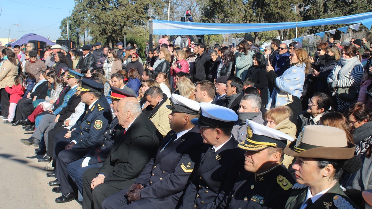 Gualeguay celebrará el Día de la Independencia con acto oficial, desfile y una gran peña patria en Plaza Constitución