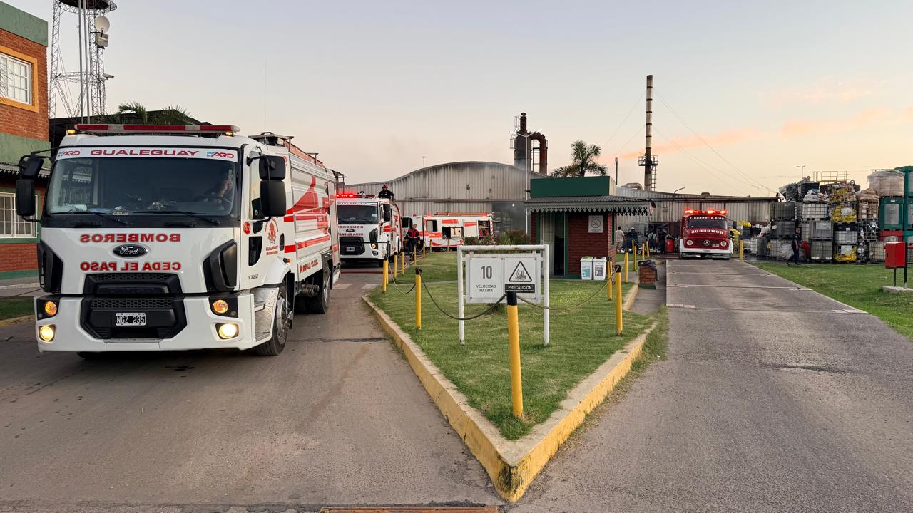 Principio de incendio en la planta de Quimiguay en Enrique Carbó: no hubo heridos ni daños estructurales