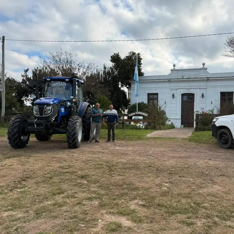 Aldea Asunción suma un nuevo tractor 0 km para fortalecer los servicios locales