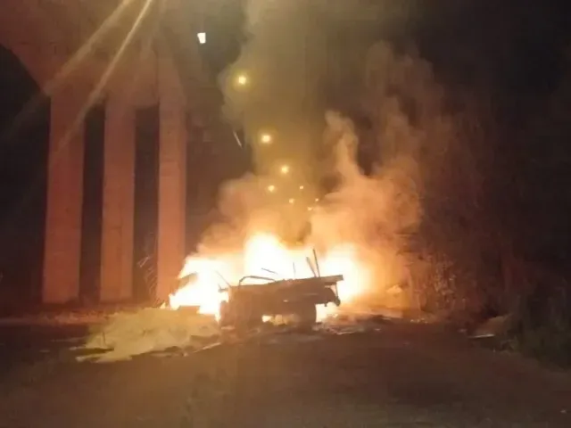 Un camionero murió al caer con su vehículo desde el puente Urquiza en Zárate-Brazo Largo