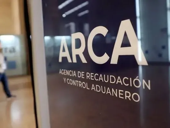 La recaudación de ARCA cayó 7,4% en junio en términos reales